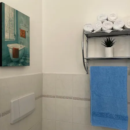 Old Town Lemon Charm *