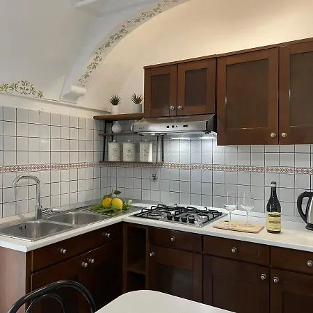 Old Town Lemon Charm Апартаменты