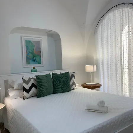 Old Town Lemon Charm Апартаменты *