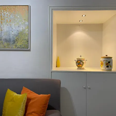 Old Town Lemon Charm Apartment