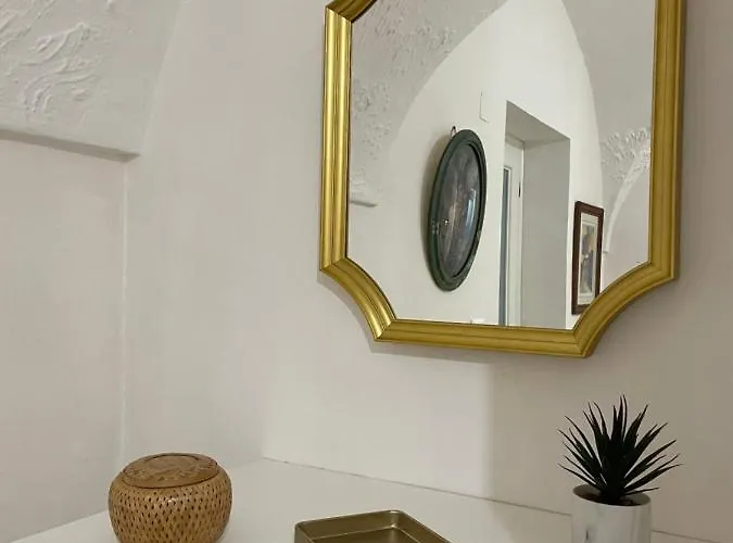 Old Town Lemon Charm *